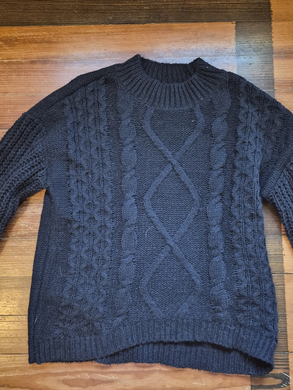 SO Women's Black Cable-Knit Crewneck Sweater- L